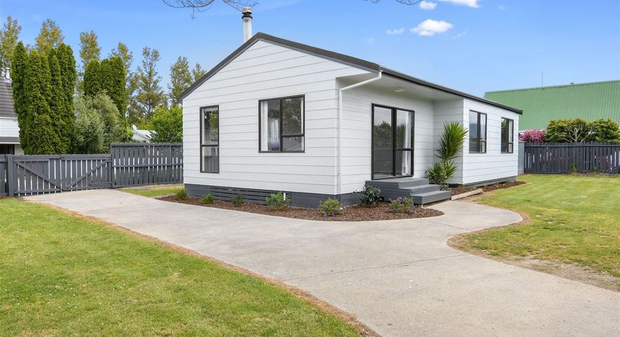  at 4 Coppins Place, Motueka