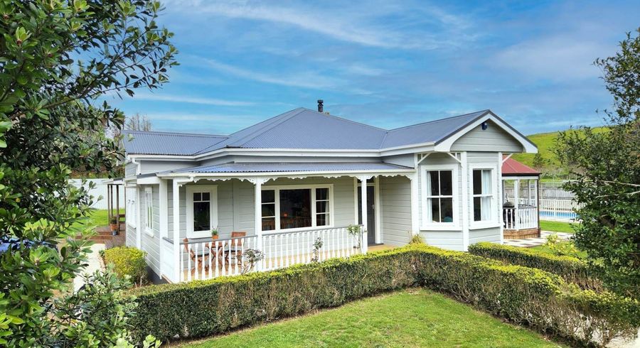  at 385 Taurangaruru Road, Karioitahi, Waiuku