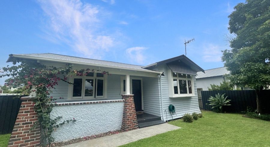  at 24 Kingswood Street, Takaro, Palmerston North, Manawatu / Whanganui