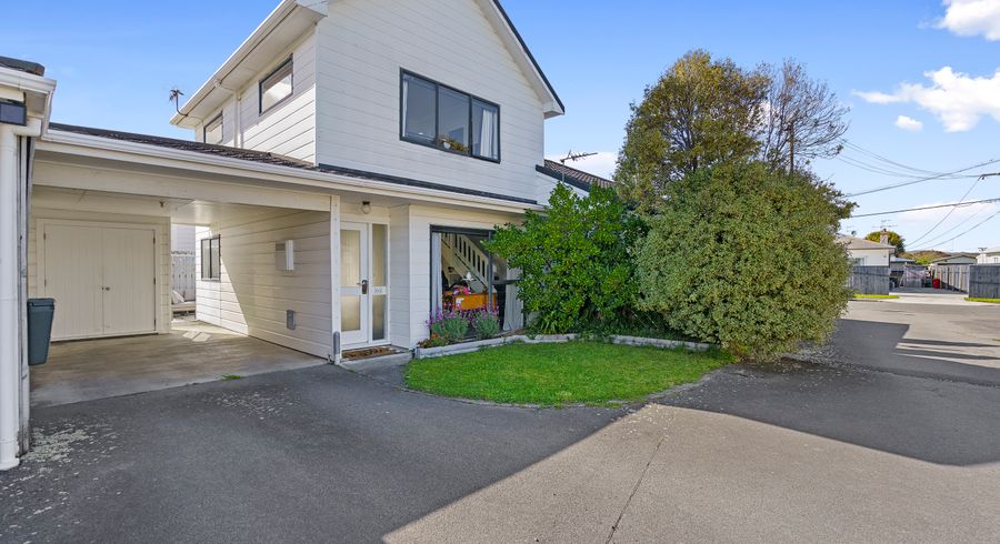  at 2/22 Mason Street, Moera, Lower Hutt