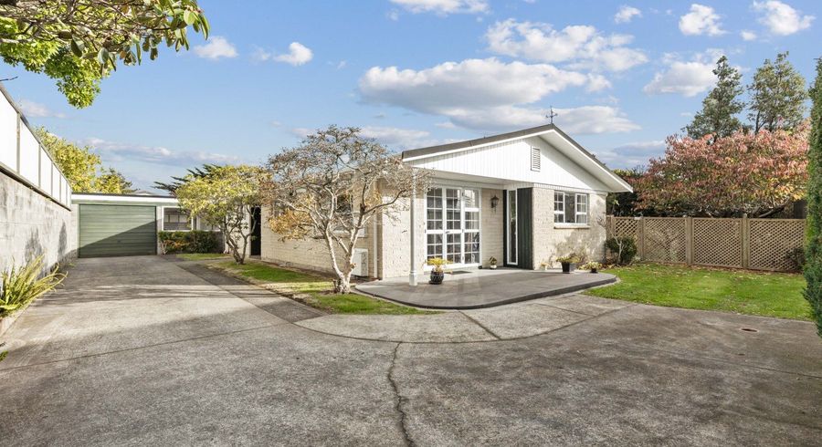  at 9 Kapu Grove, Whalers Gate, New Plymouth