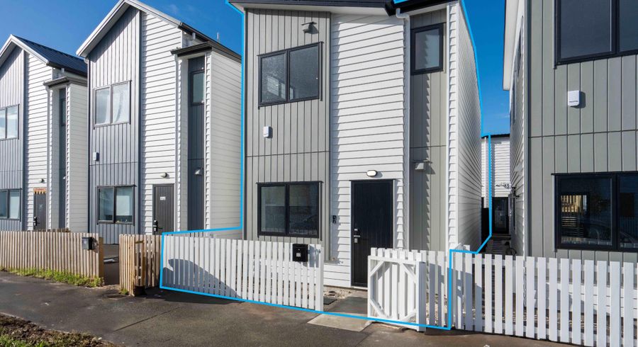  at 32 Whare Kauri Road, Papakura, Papakura, Auckland