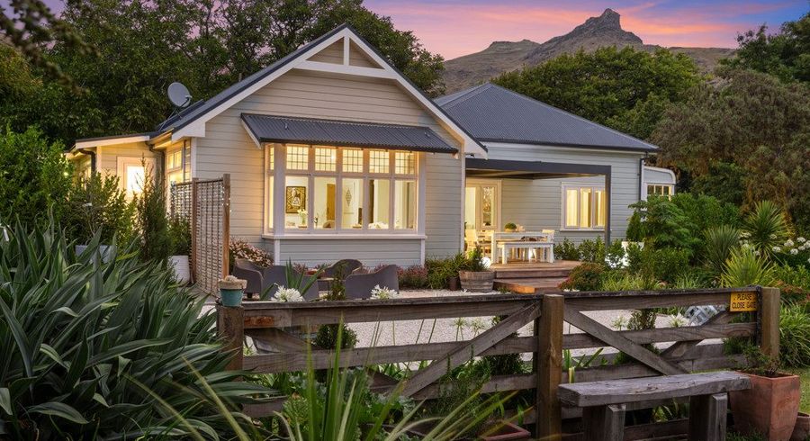  at 86 Bridle Path Road, Heathcote Valley, Christchurch