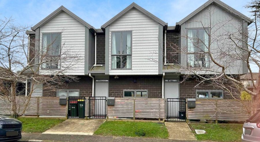  at 5/21 Moor Avenue, Te Atatu Peninsula, Waitakere City, Auckland