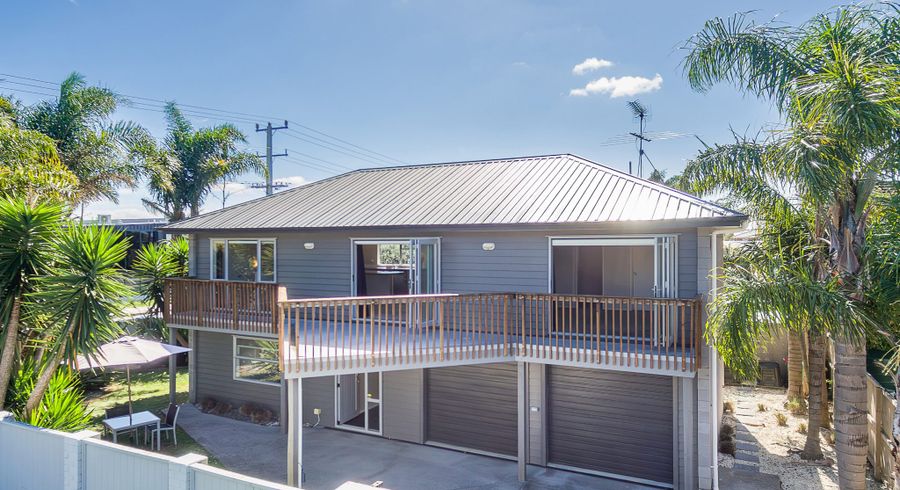 at 2A Westpark drive, West harbour, Auckland