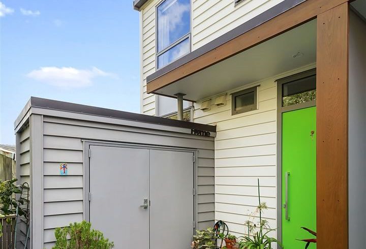  at 1/7 Handyside Street, Tawa, Wellington