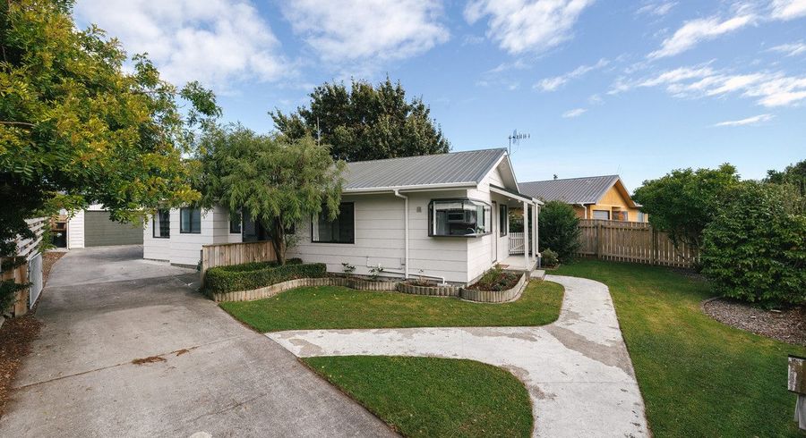  at 38 Peppertree Glade, Kelvin Grove, Palmerston North