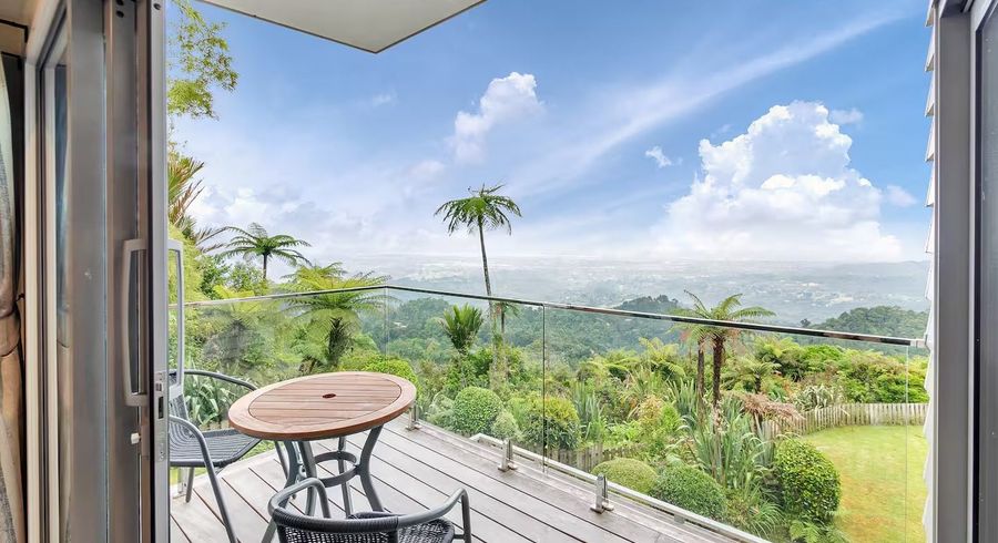  at 23 Quinns Road, Waiatarua, Waitakere City, Auckland