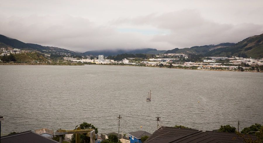  at 15 Gloaming Hill, Titahi Bay, Porirua, Wellington