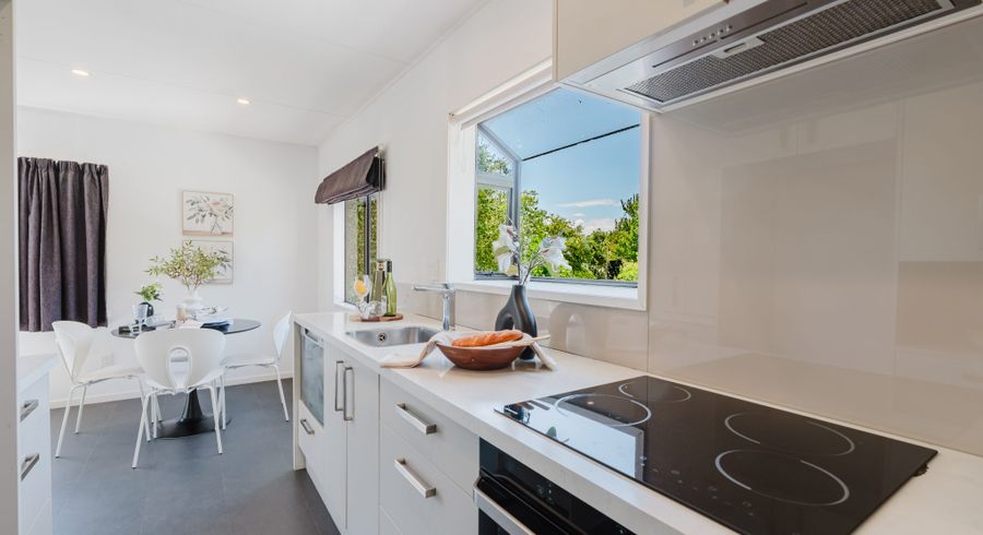  at 32 Lansdowne Crescent, Glenview, Hamilton, Waikato