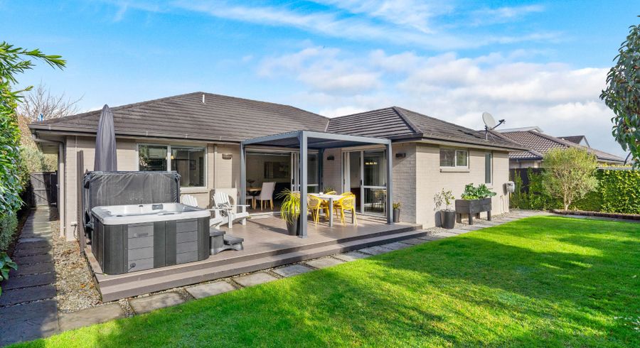  at 52 Castellina Drive, Karaka, Papakura