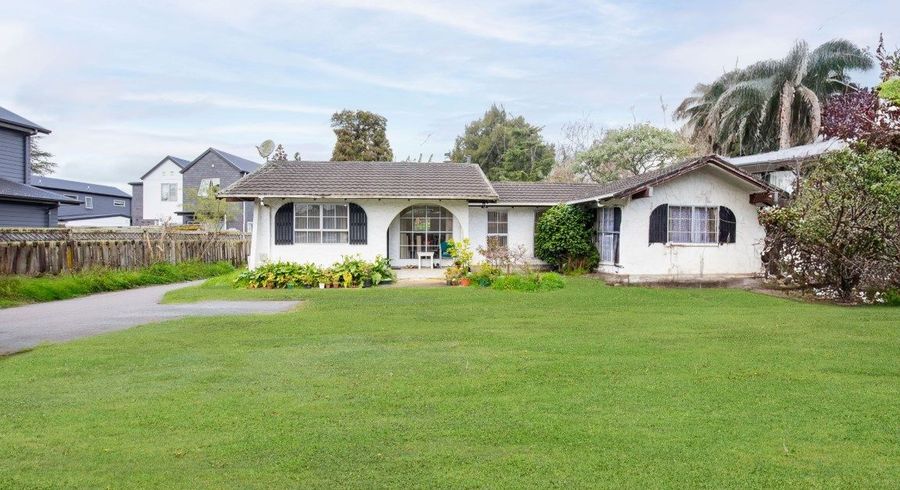  at 11 Hibiscus Avenue, Hamilton Lake, Hamilton, Waikato
