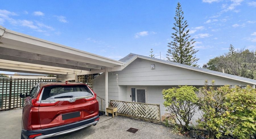  at 2/260 Sunset Road, Windsor Park, North Shore City, Auckland