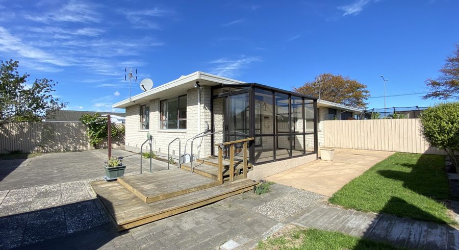  at 2/452 Harewood Road, Harewood, Christchurch City, Canterbury