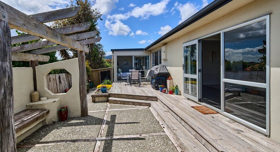  at 104 Renown Road, Raumati South, Kapiti Coast, Wellington