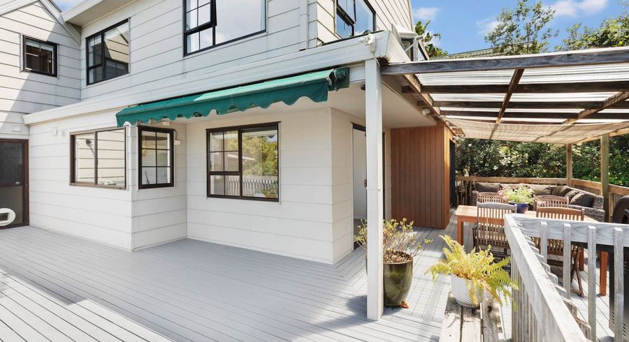  at 1/5 Halder Place, Torbay, North Shore City, Auckland