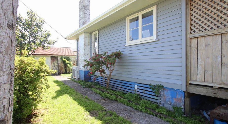  at 11 Beaconsfield Road, Midhurst, Stratford, Taranaki