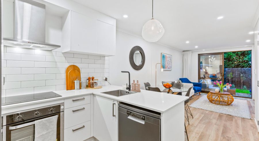  at 32 Wharara Lane, Massey, Waitakere City, Auckland