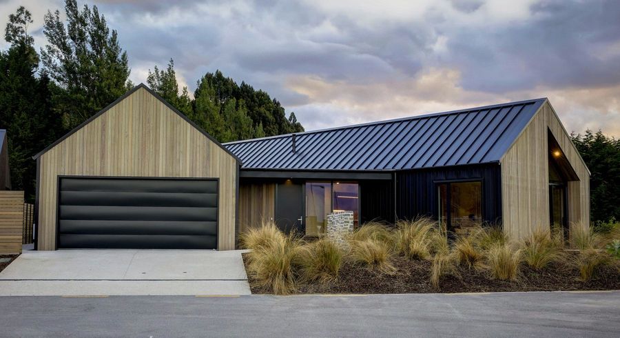  at 4 Carrick Lane, Kawarau Heights, Lake Hayes, Queenstown-Lakes, Otago