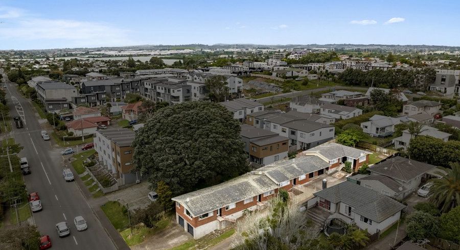  at 1-4/15 Panama Road, Mount Wellington, Auckland City, Auckland