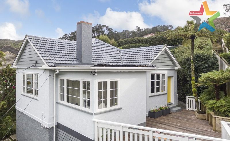  at 3 Wavell Street, Karori, Wellington