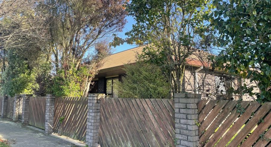  at 2 Glynne Crescent, Spreydon, Christchurch