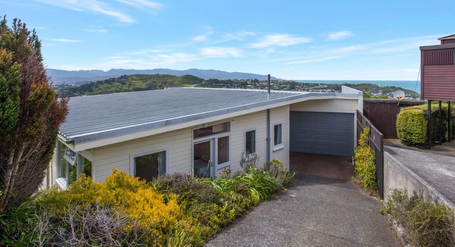  at 8 Stormont Place, Kingston, Wellington