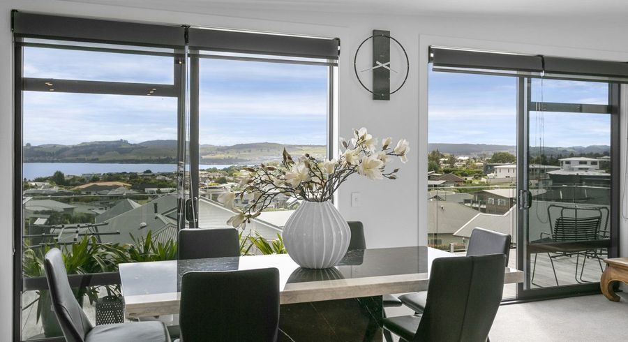  at 32 Coprosma Crescent, Waipahihi, Taupo