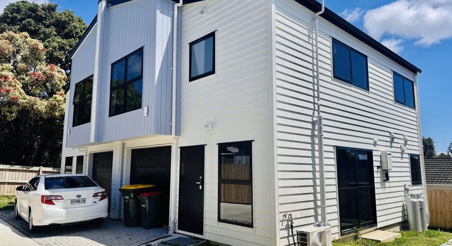  at 15 Tomlinson Street, Hillpark, Auckland