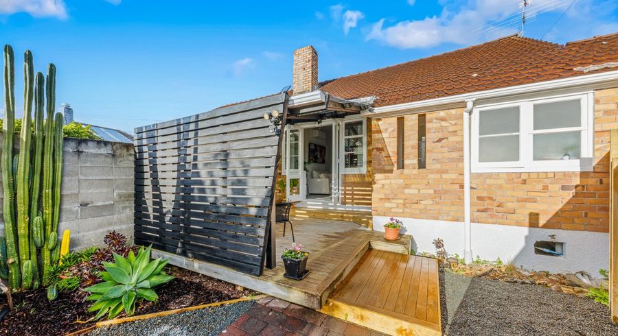  at 1/5 Lister Street, Point Chevalier, Auckland City, Auckland