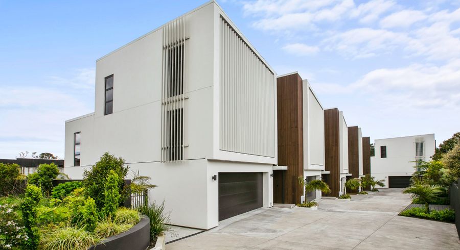  at 2/11A Baring Terrace, Strandon, New Plymouth