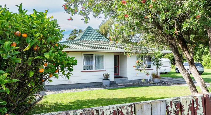  at 88 Atkinson Avenue, Otaki Beach, Kapiti Coast, Wellington