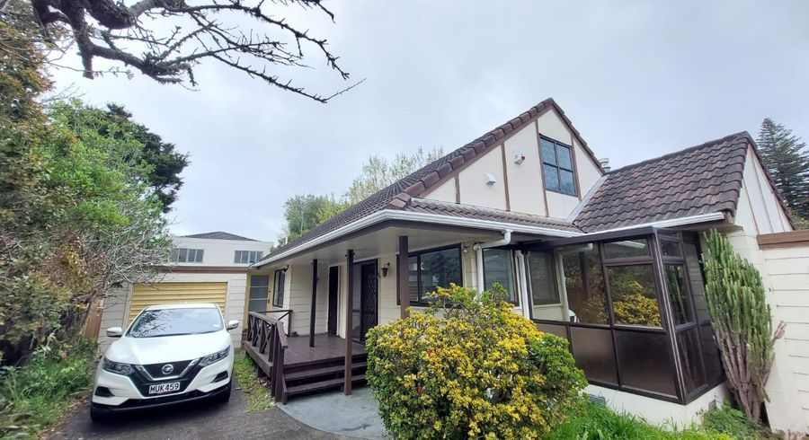  at 2/4 Bowling Avenue, Epsom, Auckland
