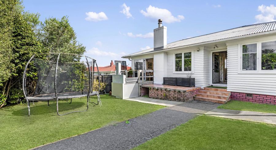  at 69 Commissariat Road, Mount Wellington, Auckland