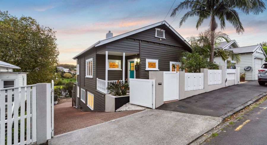  at 4 Wallingford Street, Grey Lynn, Auckland City, Auckland