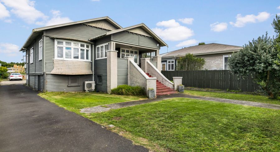  at 1040 Great North Road, Point Chevalier, Auckland City, Auckland