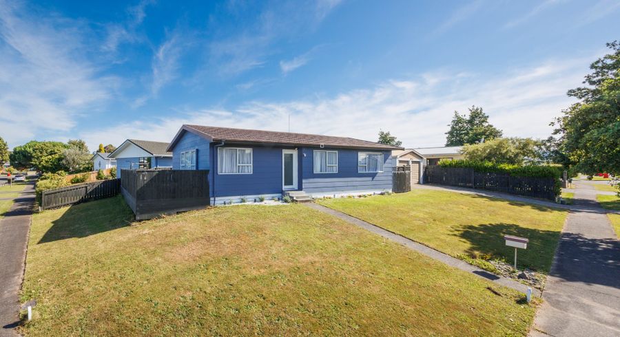  at 61 Hillcrest Drive, Kelvin Grove, Palmerston North