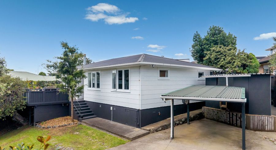  at 27 Drake Street, Howick, Manukau City, Auckland