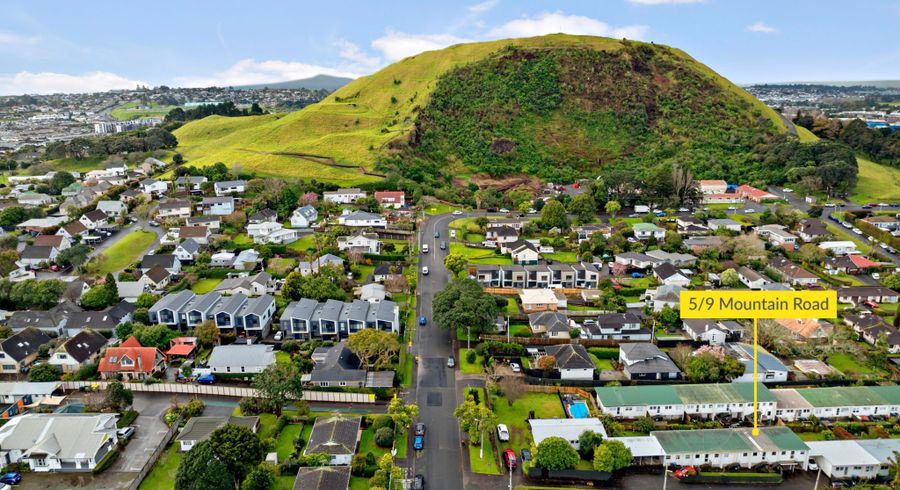  at 5/9 Mountain Road, Mount Wellington, Auckland City, Auckland