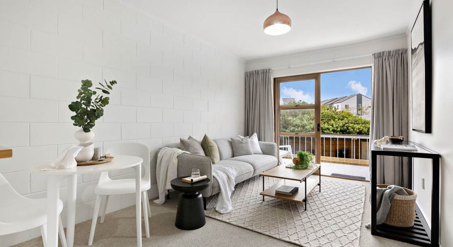  at 10/27 St Georges Road, Avondale, Auckland