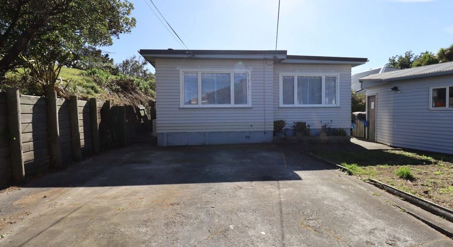  at 12 Bristol Street, Island Bay, Wellington, Wellington