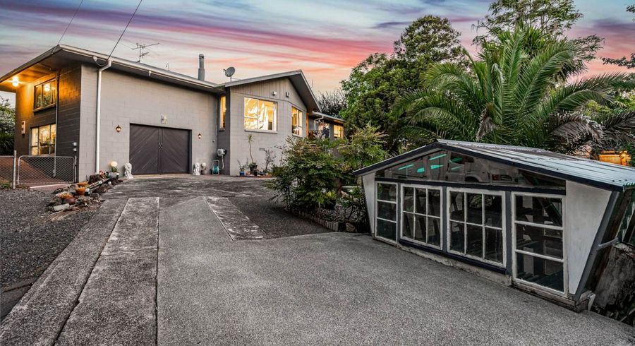  at 16 Ribblesdale Road, Henderson, Waitakere City, Auckland