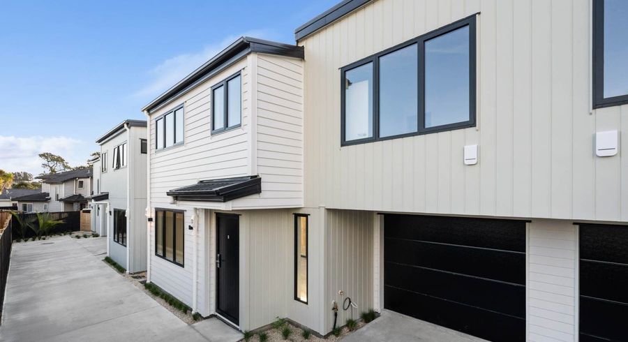  at 121C Vodanovich Road, Te Atatu South, Waitakere City, Auckland