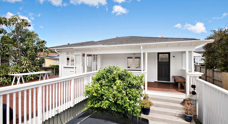  at 105 Abbotts Way, Remuera, Auckland