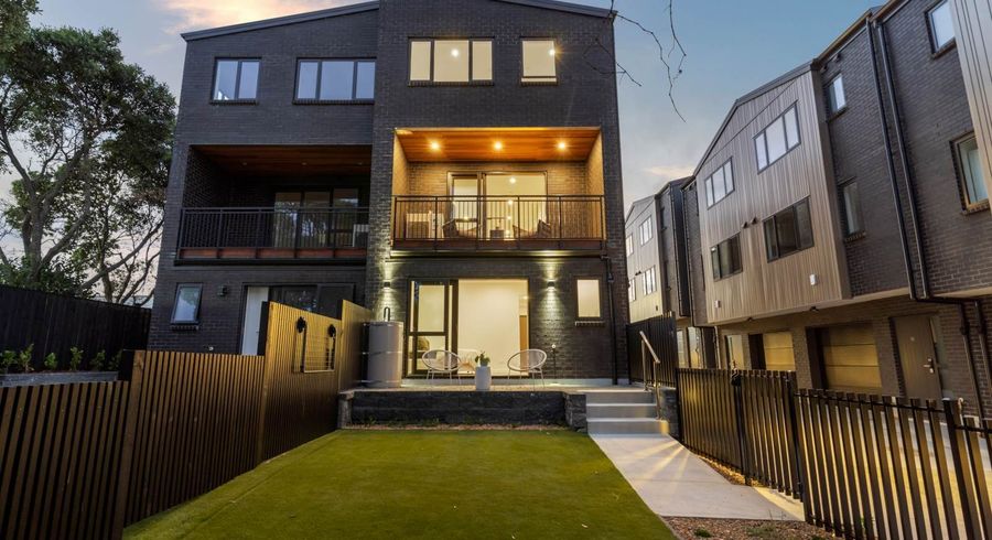  at 9C Huia Road, Point Chevalier, Auckland City, Auckland