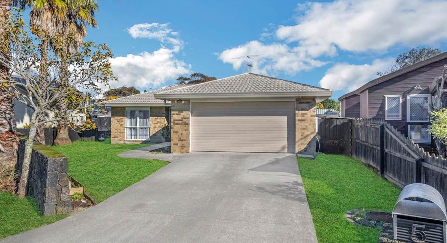  at 5 Midvale Place, Burswood, Manukau City, Auckland