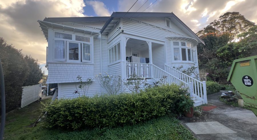  at 30 Niccol ave, Narrow Neck, North Shore City, Auckland