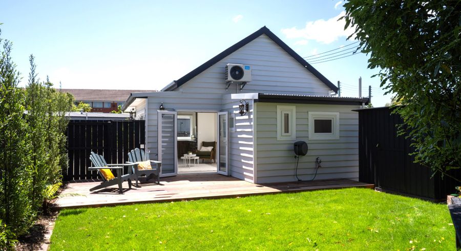  at 33 Waller Terrace, Christchurch Central, Christchurch