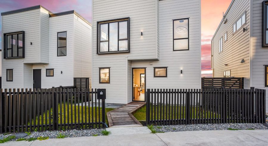  at 10 Greenbrier Street, Westgate, Waitakere City, Auckland