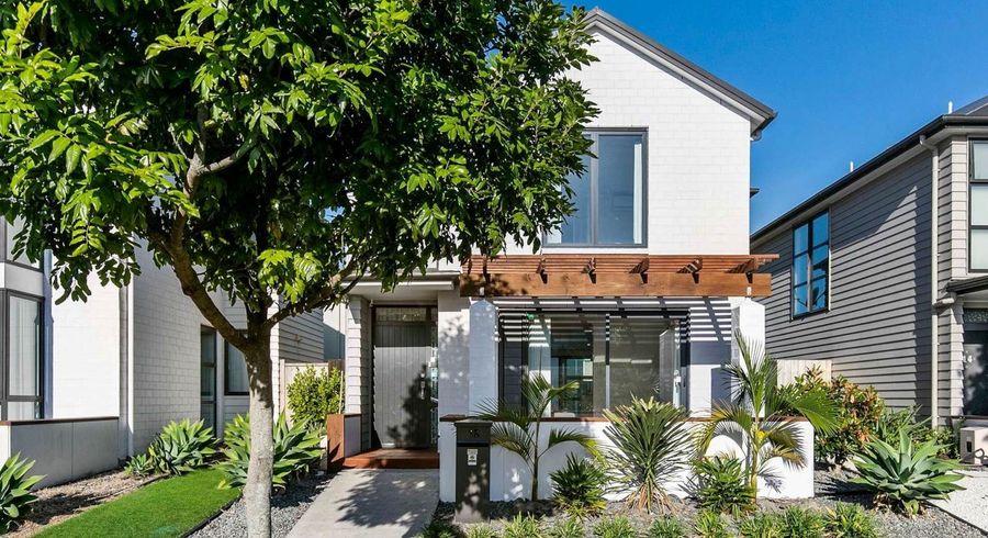  at 12 Mohua Avenue, Takanini, Auckland